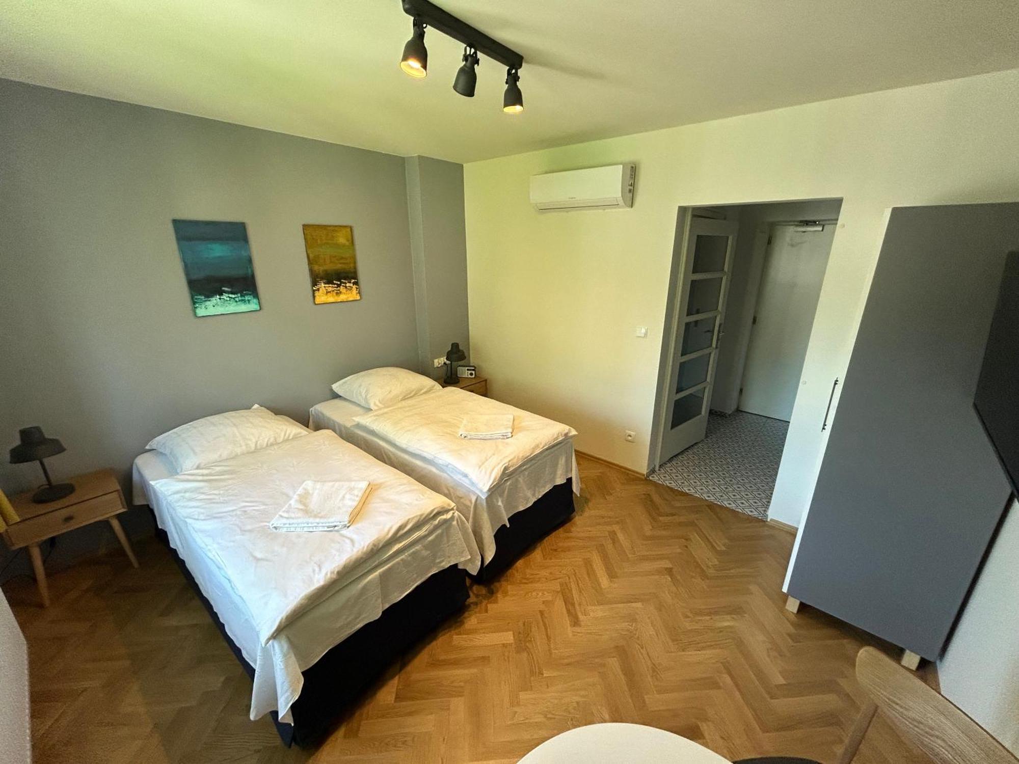 Cybulskiego Guest Rooms Krakau Buitenkant foto